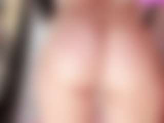 elanatalia38's Live Sex Cam Show
