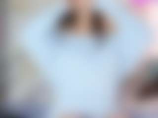 elanatalia38 MILF webcam performer live streaming