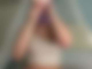 Live cam show with ItsTheAlaskaBlaze - Mobile on EXY