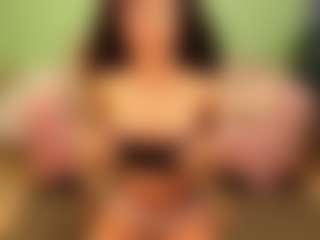 Live cam show with Mora-Dear - New Foot Fetish on Milfs Live