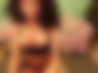 Mora-Dear's Live Sex Cam Show