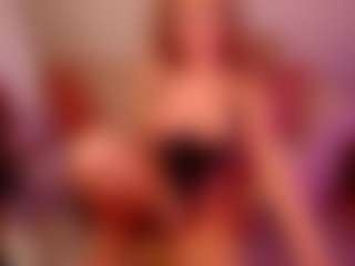 Mora-Dear's Live Sex Cam Show