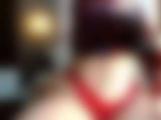 Mrs-Maddy-Curves's Live Sex Cam Show