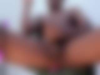 Show de cam en vivo con pierrelouisbrown1 - Average en Camsoda