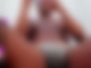 Live cam show with pierrelouisbrown1 - Tease on Camming Site