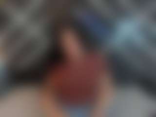 Live cam show with Skycollins - Teen (18+) on StripNow
