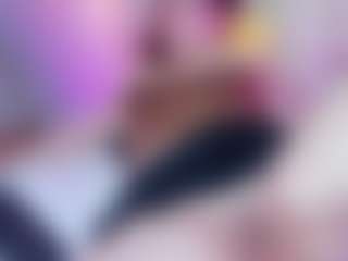 Live cam show with StacyReed - BBW on StripNow