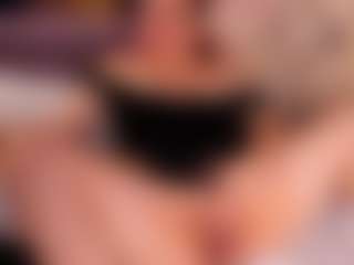 Live cam show with StacyReed - BBW on WildCum