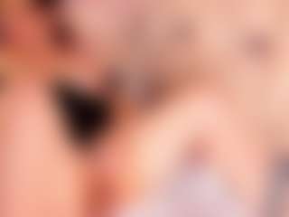 Live cam show with StacyReed - Ass Bouncing on WildCum