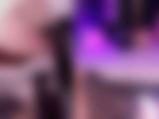 Live cam show with StacyReed - Striptease on CamwithHer