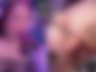 Live cam show with StacyReed - Brown Eyes Red Hair on Mixed Magazine Live