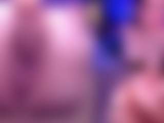 Live cam show with StacyReed - Striptease on Camsoda