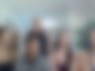 Live cam show with TallHouse2026 - Spoiled on StripNow