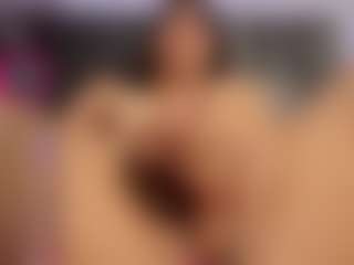 Live cam show with alanamitchell - HD Curvy on Gym Cam Girls