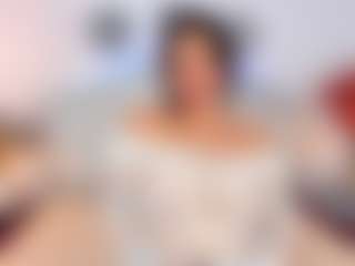 Live cam show with AlexandraaGomez - Brown Eyes on Camsoda