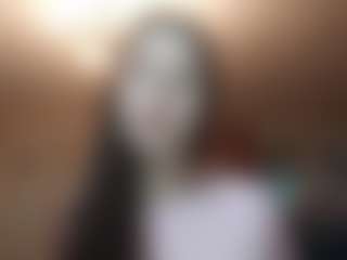 Live cam show with AlizaLiggett - Lush MILF on Sweet Sext