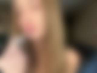 Live cam show with AntionetteDejong - Striptease on Camsoda