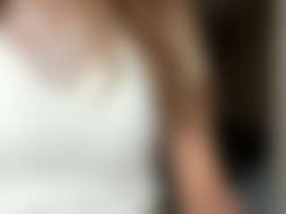 Live cam show with AntionetteDejong - Athletic Shaved Pussy on Camming Site