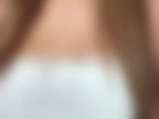 Live cam show with AntionetteDejong - Athletic Public on SinfulBabes