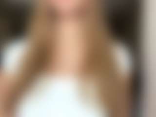 Live cam show with AntionetteDejong - Normal on CamClone