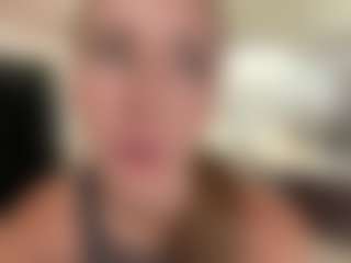 Live cam show with AntionetteDejong - Athletic Cosplay on livesuperchat.net