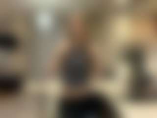 Live cam show with AntionetteDejong - Skinny on Lustler