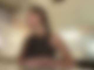 Live cam show with AntionetteDejong - Public on Camsoda