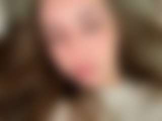 Live cam show with AntionetteDejong - Brown Hair on PervPlay.com