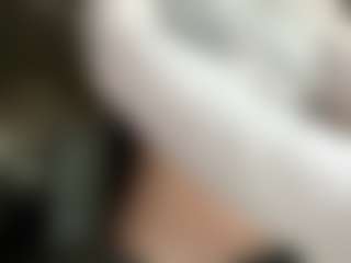 Live cam show with AntionetteDejong - Joi on Camsoda