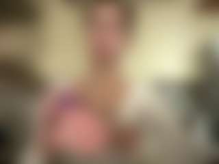 Live cam show with AntionetteDejong - Athletic College on xDating