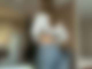 Live cam show with AntionetteDejong - Natural on Gym Cam Girls