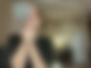 Live cam show with AntionetteDejong - Joi on StripNow
