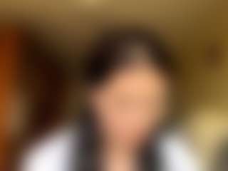 Live cam show with AshleeVankoten - Facial on Hubzter Live