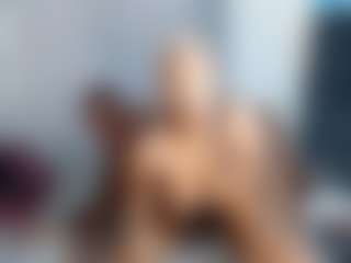 Live cam show with Ebonydripps - Fingering on Camsoda