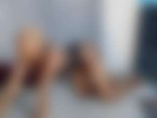 Live cam show with Ebonydripps - Flashing on WildCum