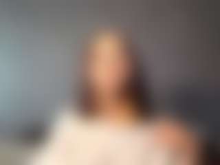 Kira's Live Sex Cam Show