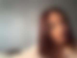 Live cam show with Kira - Control on googirlz