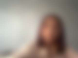 Kira's Live Sex Cam Show