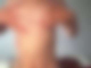 Kira's Live Sex Cam Show
