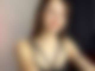 Live cam show with GearldineKoppelmann - Brown Hair on Camming Site