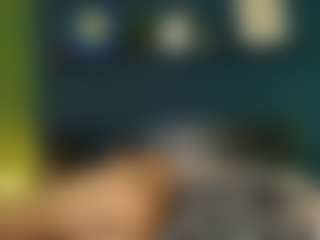 Giuliiaa's Live Sex Cam Show