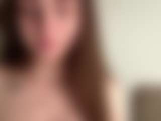 Live cam show with Sarah - Thin on CamClone