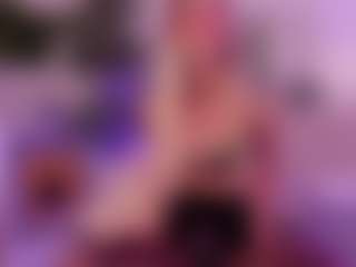 Live cam show with LisaBunnny - Blonde Hair College on SinfulBabes