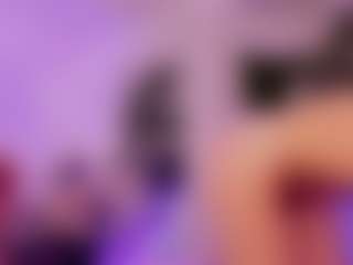 Live-camshow met LisaBunnny - Gray Eyes op Camsoda