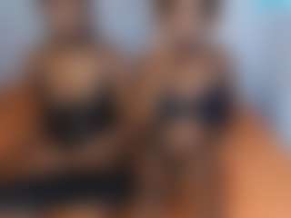 Live cam show with Lovedrizzles - Moaning on Cam Slut