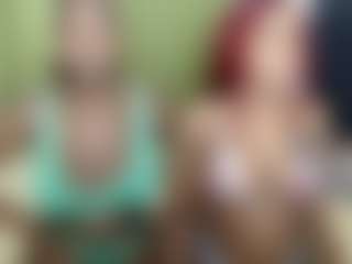 Show de cam en vivo con Rox and Anne - Facial en Camsoda