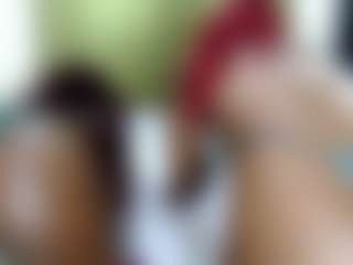 Live cam show with Rox and Anne - Facial on Hubzter Live