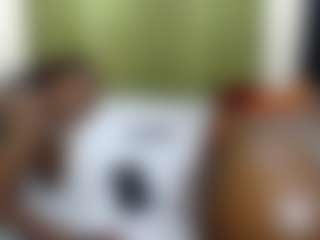 Show de cam en vivo con Rox and Anne - Athletic BBW en Camsoda