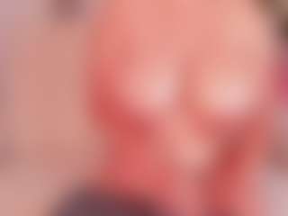 Live cam show with Mylovegenesis - New MILF on Nude Live Now