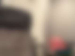 Live cam show with Carolina - Cumface on TottyGirls